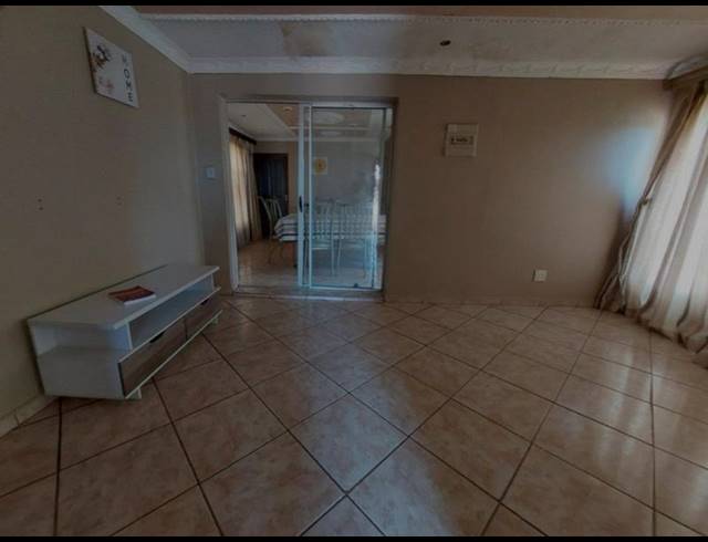 3 BEDROOM PROPERTY TO RENT IN DANVILLE